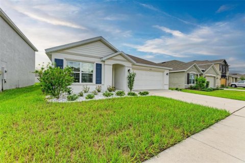 House in Wimauma, Florida 3 bedrooms, 155.7 sq.m. № 1385184 - photo 7