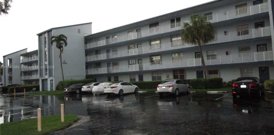 Condo in Margate, Florida, 2 bedrooms  № 1332023