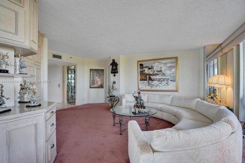 Copropriété à vendre à Aventura, Floride: 2 chambres, 125.7 m2 № 617030 - photo 11