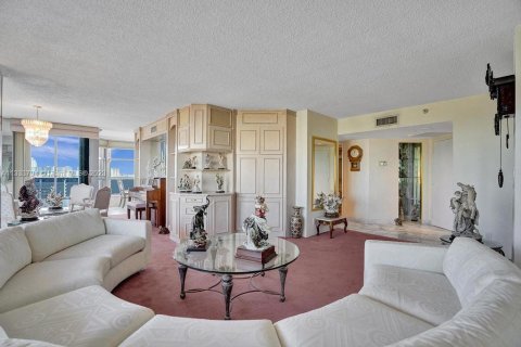 Copropriété à vendre à Aventura, Floride: 2 chambres, 125.7 m2 № 617030 - photo 10