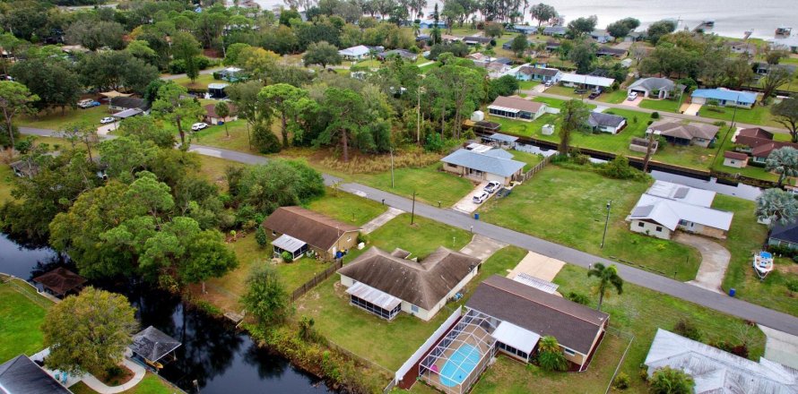 Villa ou maison à Lake Placid, Floride 3 chambres, 146.79 m2 № 1009587