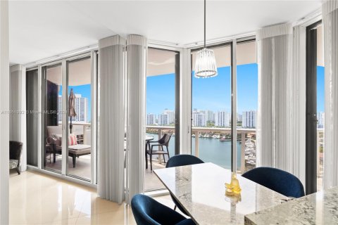 Condominio en venta en Aventura, Florida, 2 dormitorios, 135.64 m2 № 1345599 - foto 14