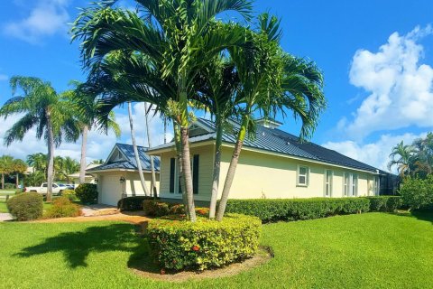 Купить виллу или дом в Хоб-Саунд, Флорида 3 спальни, 208.47м2, № 723627 - фото 6