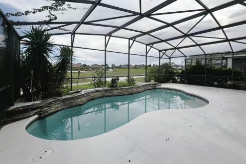 House in Davenport, Florida 5 bedrooms, 301.84 sq.m. № 1298310 - photo 8