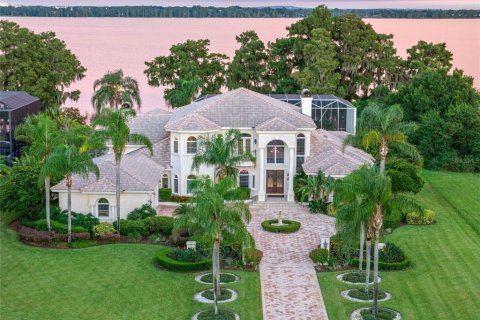 Villa ou maison à vendre à Winter Haven, Floride: 4 chambres, 520.62 m2 № 1347127 - photo 1