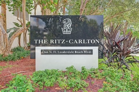 Condo in Fort Lauderdale, Florida, 1 bedroom  № 964011 - photo 1