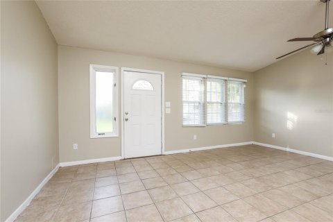 House in DeLand, Florida 3 bedrooms, 116.13 sq.m. № 1385067 - photo 3