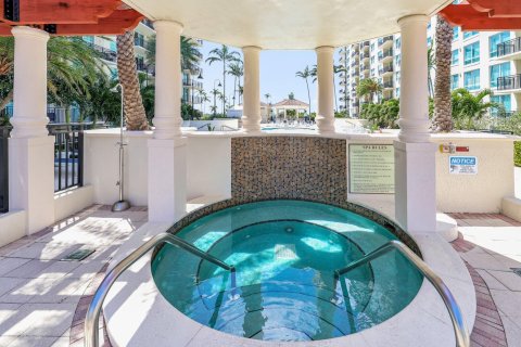 Copropriété à vendre à Fort Lauderdale, Floride: 2 chambres, 101.54 m2 № 1152167 - photo 24