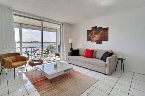 Copropriété à vendre à Aventura, Floride: 1 chambre, 71.35 m2 № 1180735 - photo 14