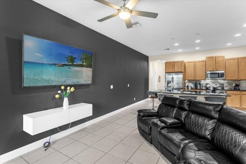 Adosado en venta en Davenport, Florida, 5 dormitorios, 204.76 m2 № 1309097 - foto 18