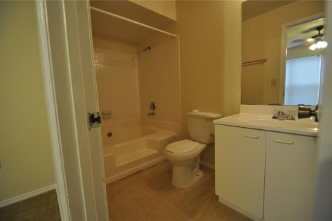 Condo in Tampa, Florida, 2 bedrooms  № 1356536 - photo 9