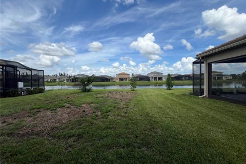 House in Wesley Chapel, Florida 4 bedrooms, 252.51 sq.m. № 1356535 - photo 23