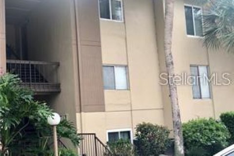 Condominio en alquiler en Altamonte Springs, Florida, 2 dormitorios, 95.6 m2 № 1356491 - foto 1