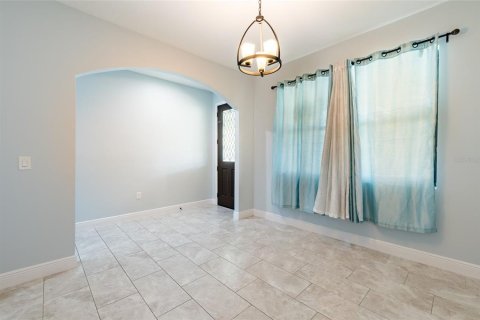 House in Tampa, Florida 4 bedrooms, 195.56 sq.m. № 1295656 - photo 7