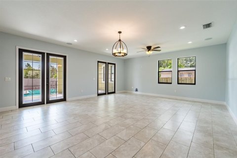 Villa ou maison à vendre à Tampa, Floride: 4 chambres, 195.56 m2 № 1295656 - photo 14