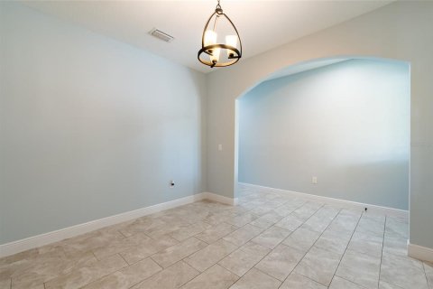 House in Tampa, Florida 4 bedrooms, 195.56 sq.m. № 1295656 - photo 6