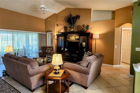 Casa en venta en Leesburg, Florida, 2 dormitorios, 161.74 m2 № 1402195 - foto 8