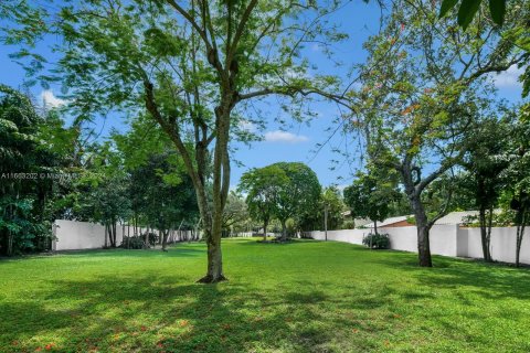 Terreno en venta en Miami, Florida № 1378806 - foto 8