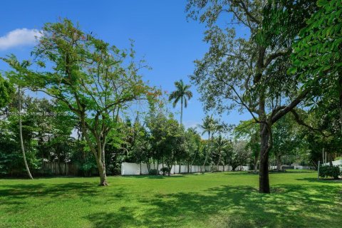 Terreno en venta en Miami, Florida № 1378806 - foto 10