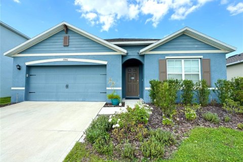 Casa en venta en Lakeland, Florida, 4 dormitorios, 171.96 m2 № 1341613 - foto 1