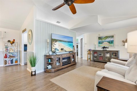 Villa ou maison à vendre à Palm Bay, Floride: 3 chambres, 163.14 m2 № 1121924 - photo 17