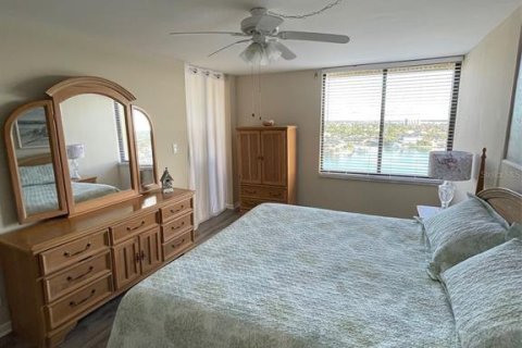 Copropriété à vendre à Saint Pete Beach, Floride: 2 chambres, 109.16 m2 № 1376480 - photo 15