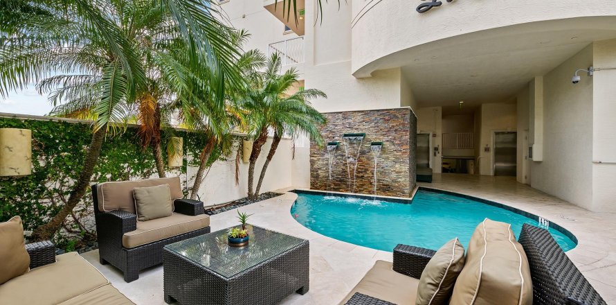 Condo in Fort Lauderdale, Florida, 4 bedrooms  № 1135421