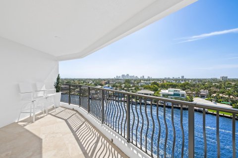 Condominio en venta en Fort Lauderdale, Florida, 4 dormitorios, 399.94 m2 № 1135421 - foto 25