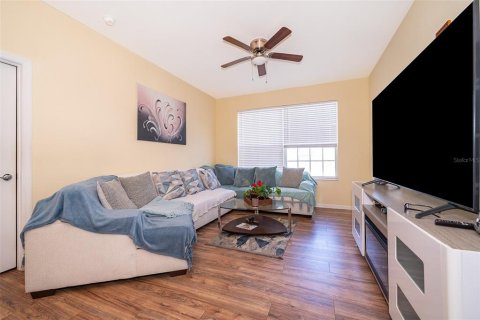 Condominio en venta en Orlando, Florida, 3 dormitorios, 134.43 m2 № 1015465 - foto 9