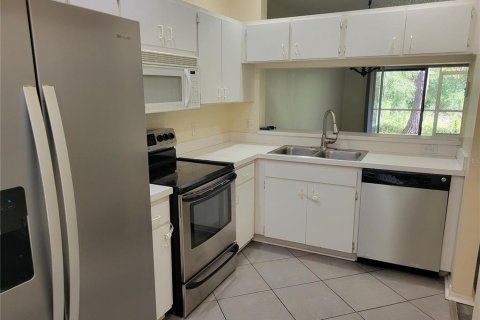 Townhouse in Tampa, Florida 2 bedrooms, 110 sq.m. № 1430462 - photo 15