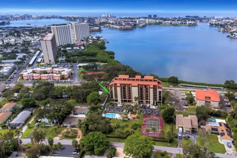 Condominio en venta en South Pasadena, Florida, 2 dormitorios, 132.85 m2 № 1357970 - foto 1