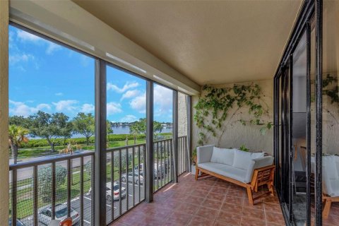 Condo in South Pasadena, Florida, 2 bedrooms  № 1357970 - photo 28