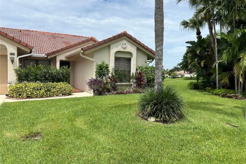 House in Boynton Beach, Florida 3 bedrooms, 127.37 sq.m. № 1269128 - photo 14