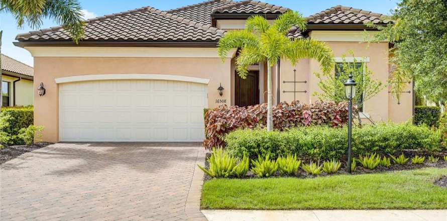 Villa ou maison à Lakewood Ranch, Floride 4 chambres, 207.36 m2 № 1344459