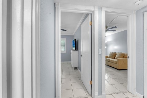 Condominio en venta en Deerfield Beach, Florida, 2 dormitorios, 76.92 m2 № 614509 - foto 6