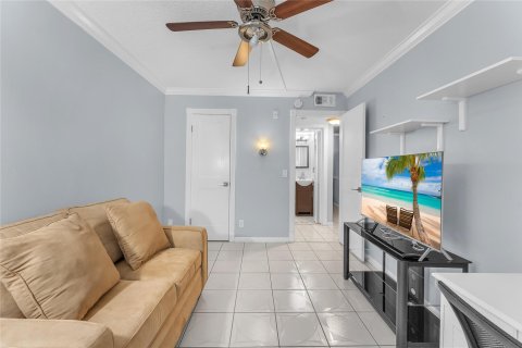 Condominio en venta en Deerfield Beach, Florida, 2 dormitorios, 76.92 m2 № 614509 - foto 7