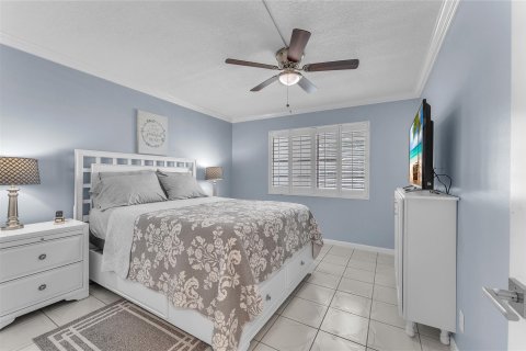 Купить кондоминиум в Дирфилд-Бич, Флорида 2 спальни, 76.92м2, № 614509 - фото 11