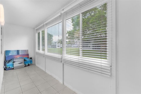 Condominio en venta en Deerfield Beach, Florida, 2 dormitorios, 76.92 m2 № 614509 - foto 5