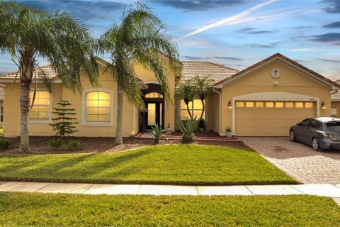 House in BELLALAGO in Kissimmee, Florida 4 bedrooms, 209.4 sq.m. № 1432010 - photo 2