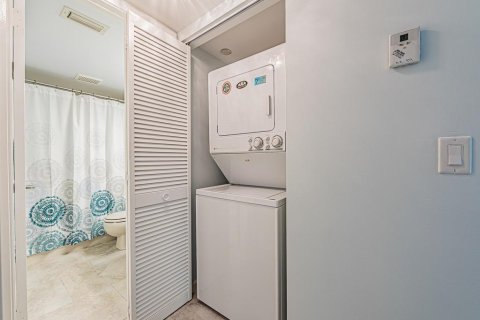 Condo in Juno Beach, Florida, 2 bedrooms  № 1141384 - photo 22