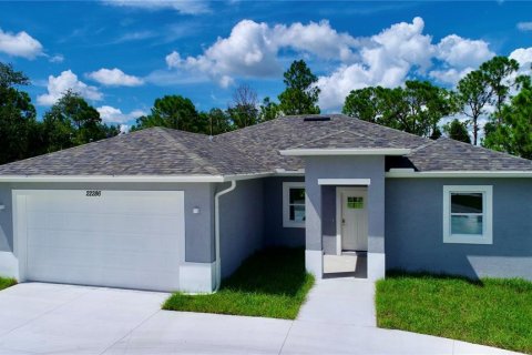 House in Port Charlotte, Florida 4 bedrooms, 175.86 sq.m. № 1337835 - photo 2