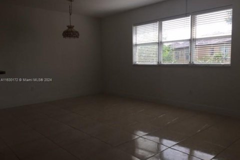 Condo in Homestead, Florida, 3 bedrooms  № 1328656 - photo 9