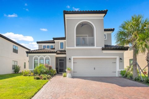 Villa ou maison à vendre à Kissimmee, Floride: 5 chambres, 319.21 m2 № 1324469 - photo 1