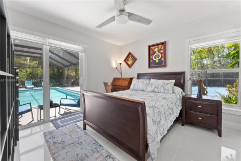 Casa en venta en Cutler Bay, Florida, 4 dormitorios, 242.01 m2 № 1330046 - foto 24