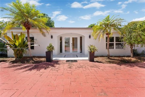 Villa ou maison à vendre à Cutler Bay, Floride: 4 chambres, 242.01 m2 № 1330046 - photo 9