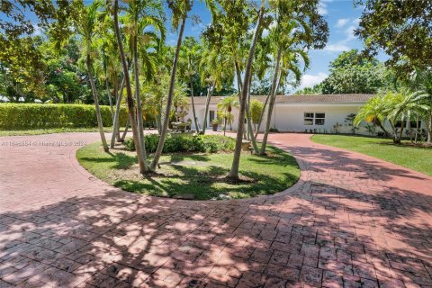 Villa ou maison à vendre à Cutler Bay, Floride: 4 chambres, 242.01 m2 № 1330046 - photo 7