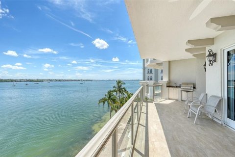 Copropriété à vendre à Sarasota, Floride: 4 chambres, 305.65 m2 № 1357867 - photo 10