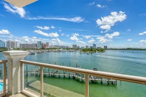 Copropriété à vendre à Sarasota, Floride: 4 chambres, 305.65 m2 № 1357867 - photo 4