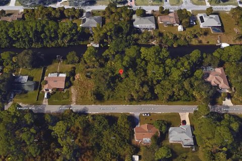 Terreno en venta en Port Charlotte, Florida № 1352995 - foto 3