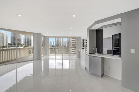 Condo in Aventura, Florida, 3 bedrooms  № 1431236 - photo 1